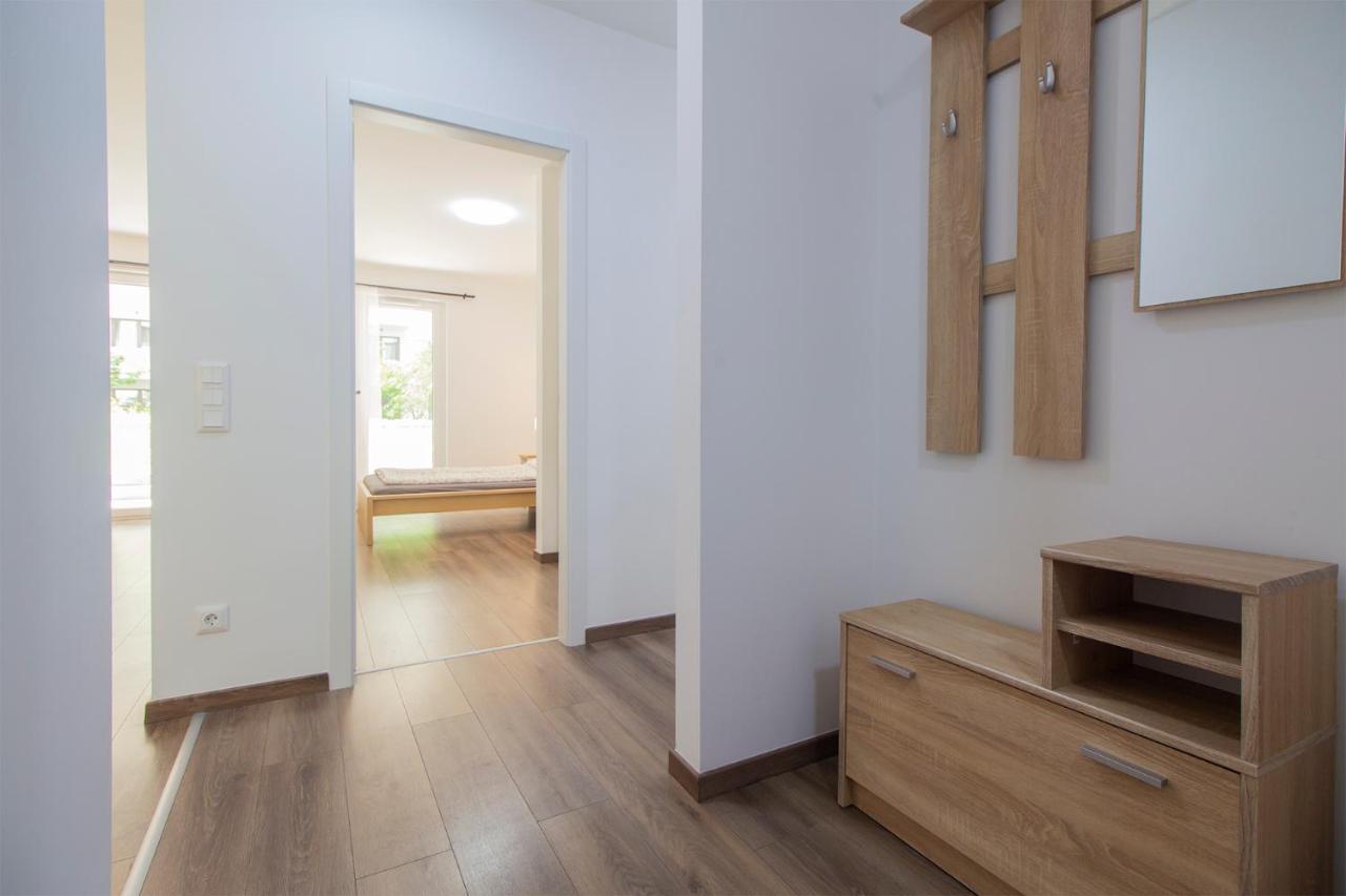 Corvin Modern Two Bedroom Apartment Free Parking Boedapest Buitenkant foto